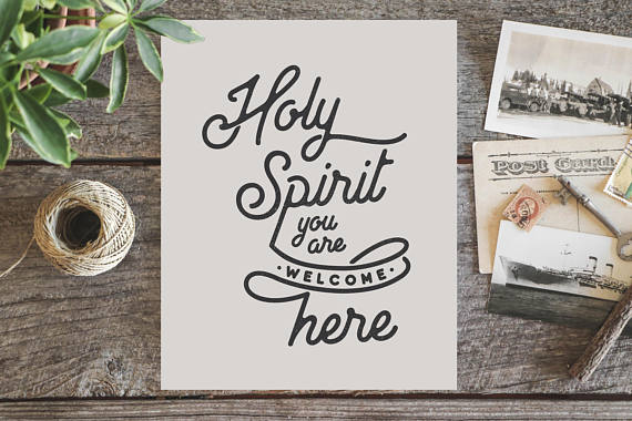 Holy Spirit You are Welcome Here, Holy Spirit Sign, Farmhouse Style, Christian Wall Art, Housewarming Gift,Rustic Wedding,Scripture Wall Art