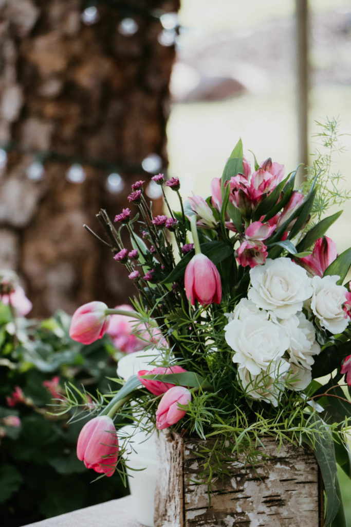 Rehearsal Centerpiece Idea for Summer Wedding: Pink Tulips and White flowers. / theanastasiaco.com