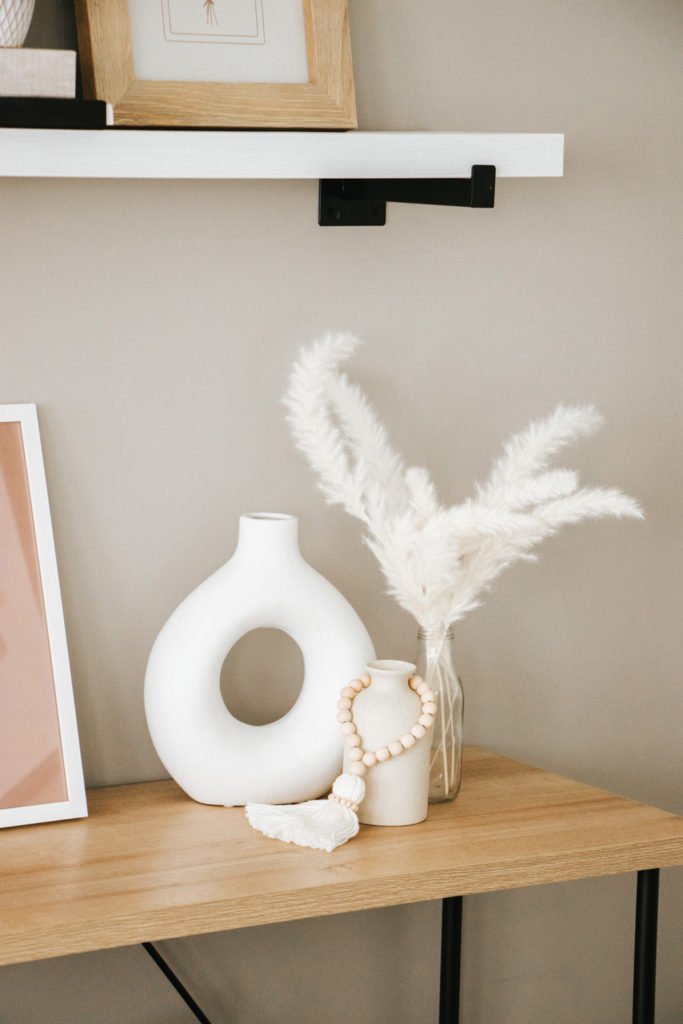 White modern vase with pampas and beaded garland | The Anastasia Co